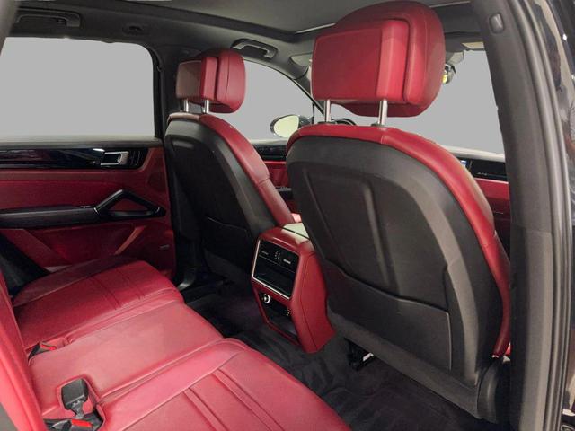 Photo of 2019 Black Porsche Cayenne
