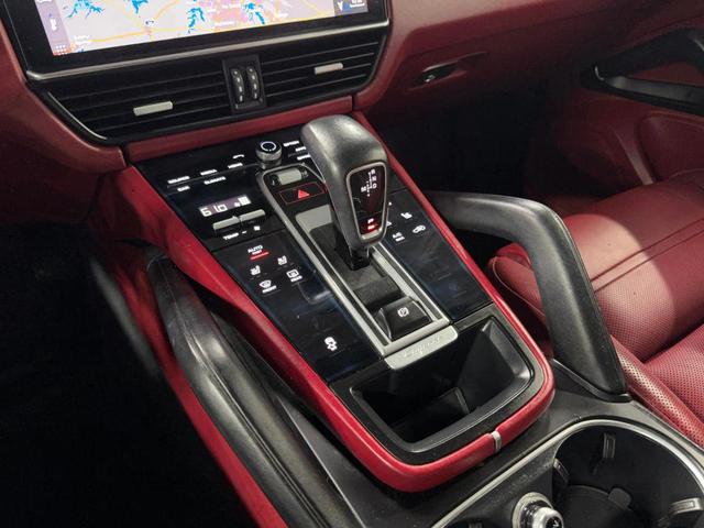 Photo of 2019 Black Porsche Cayenne