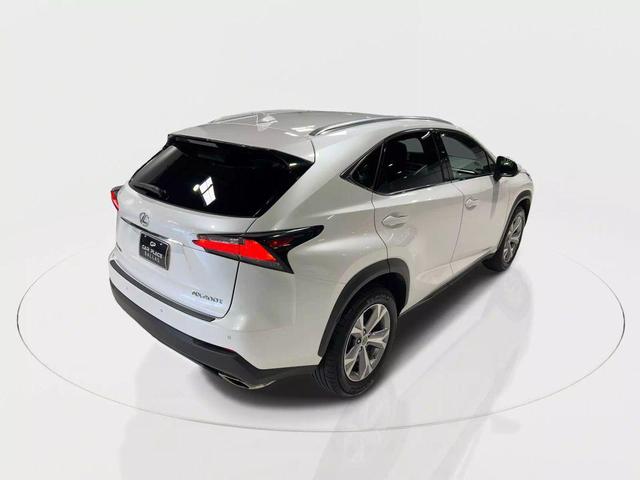 Photo of 2017 White Lexus NX 200t
