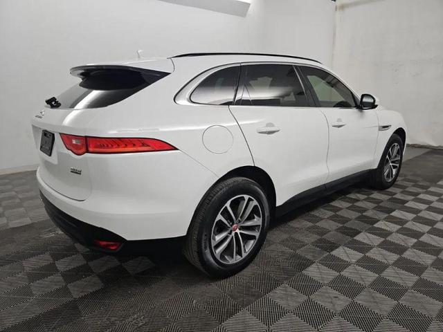 Photo of 2019 White Jaguar F-PACE