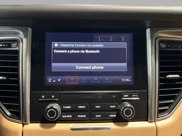Photo of 2017 Blue Porsche Macan