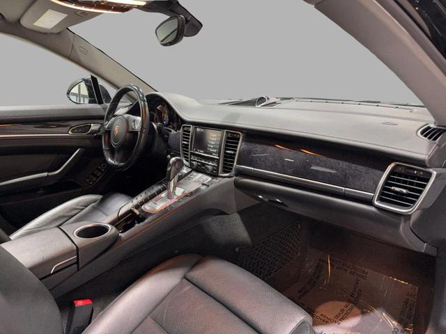 Photo of 2014 Black Porsche Panamera