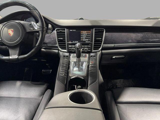 Photo of 2014 Black Porsche Panamera