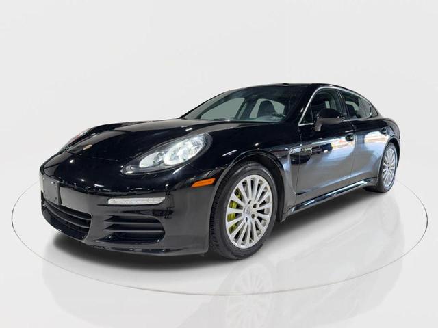 Photo of 2014 Black Porsche Panamera