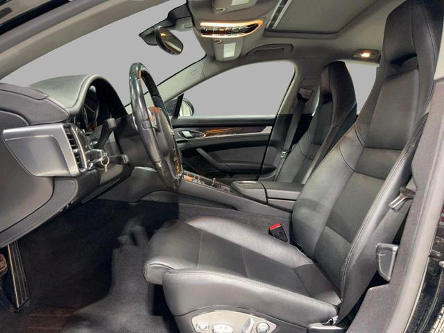 Photo of 2014 Black Porsche Panamera