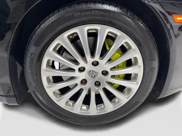 Photo of 2014 Black Porsche Panamera