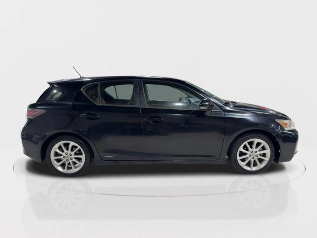 Photo of 2012 Black Lexus CT 200h