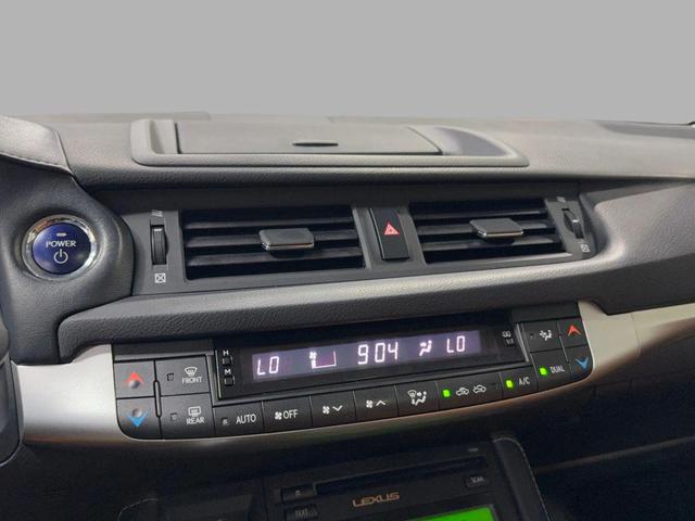 Photo of 2012 Black Lexus CT 200h