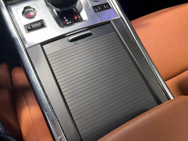Photo of 2022 Black Jaguar XF