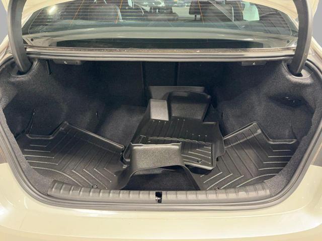 Photo of 2018 White BMW 530