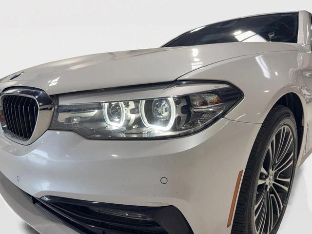 Photo of 2018 White BMW 530