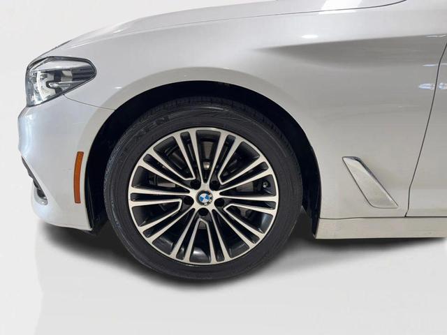 Photo of 2018 White BMW 530