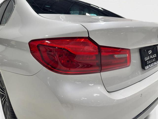 Photo of 2018 White BMW 530