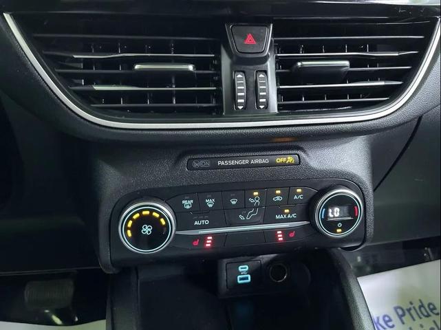 Photo of 2020 Blue Ford Escape