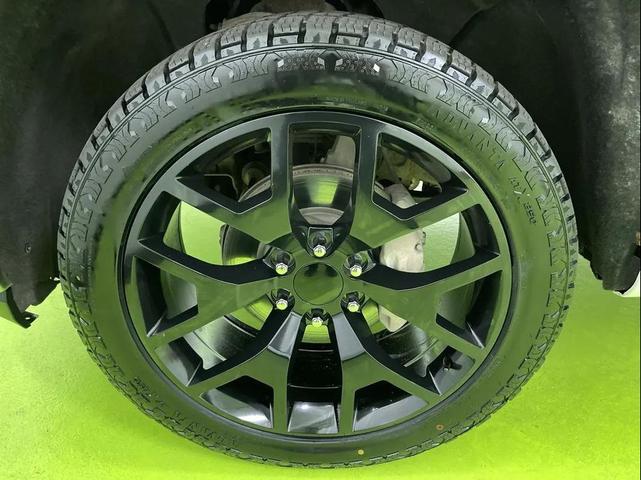 Photo of 2019 White Chevrolet Silverado 1500