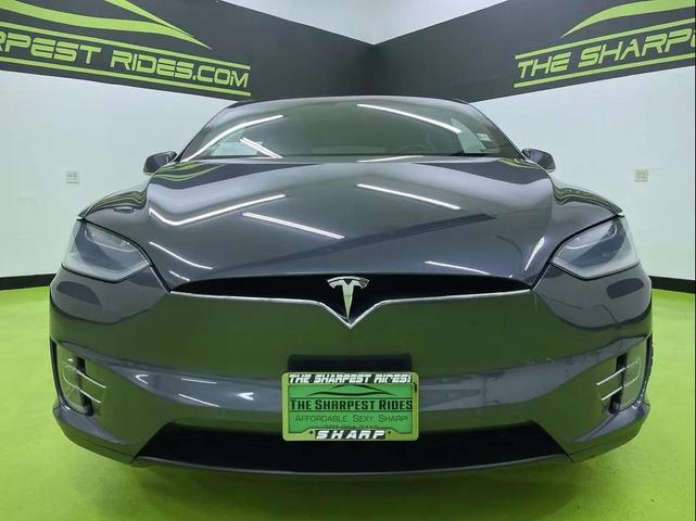 Photo of 2018 Silver Tesla Model X