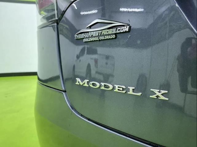 Photo of 2018 Silver Tesla Model X