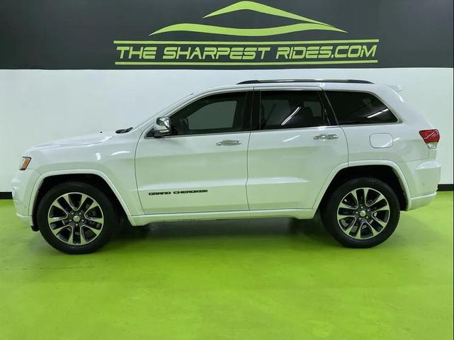 Photo of 2017 Off-white Jeep Grand Cherokee