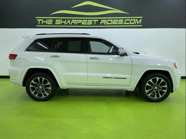 Photo of 2017 Off-white Jeep Grand Cherokee