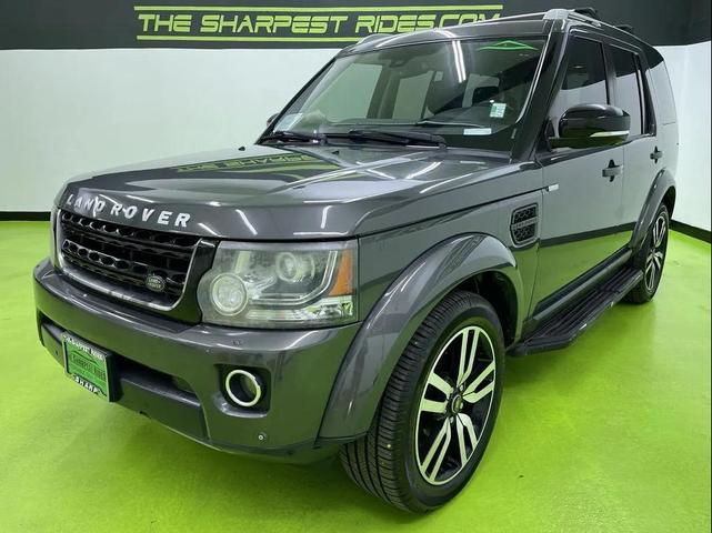 Photo of 2016 Gray Land Rover LR4