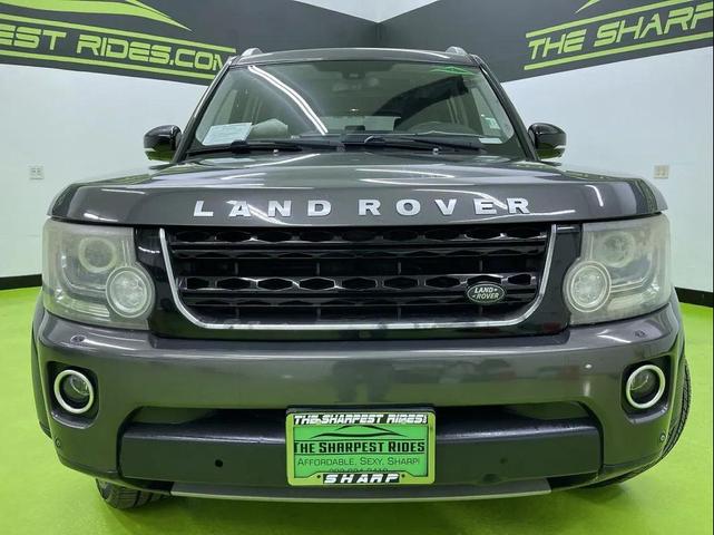 Photo of 2016 Gray Land Rover LR4
