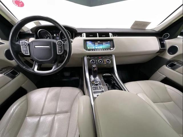 Photo of 2017 White Land Rover Range Rover Sport