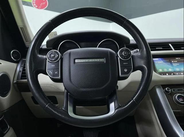 Photo of 2017 White Land Rover Range Rover Sport