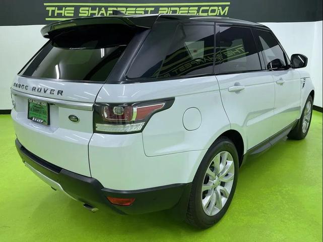 Photo of 2017 White Land Rover Range Rover Sport