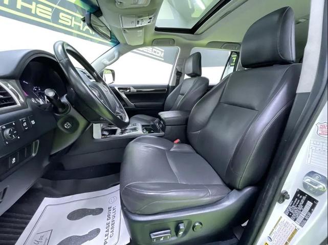 Photo of 2018 White Lexus GX 460