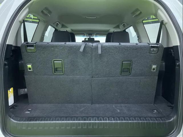 Photo of 2018 White Lexus GX 460