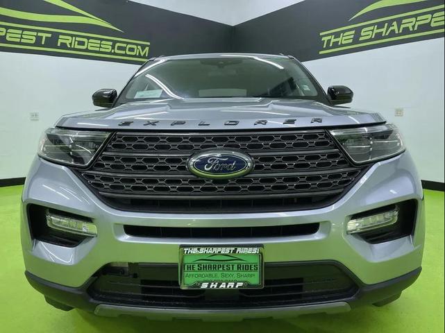 Photo of 2022 Silver Ford Explorer