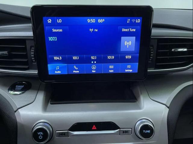 Photo of 2022 Silver Ford Explorer