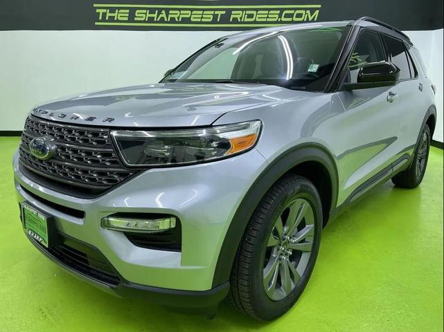 Photo of 2022 Silver Ford Explorer