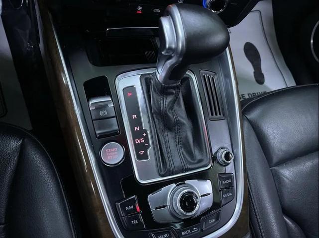 Photo of 2016 White Audi Q5