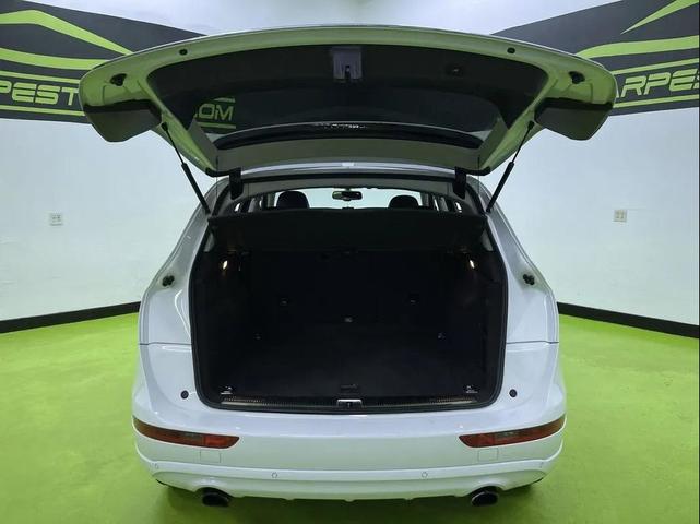 Photo of 2016 White Audi Q5