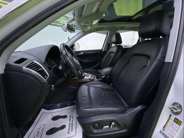 Photo of 2016 White Audi Q5