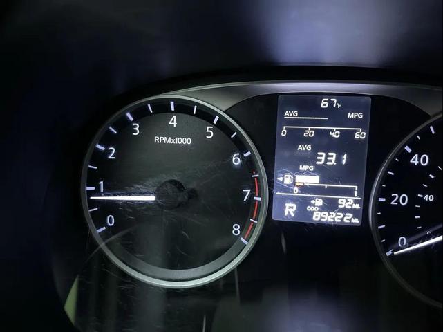 Photo of 2020 Gray Nissan Kicks