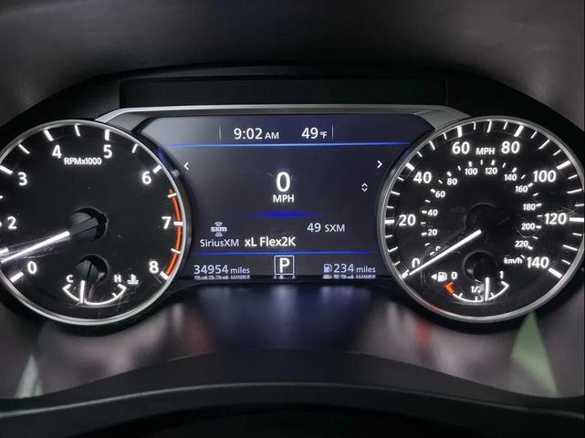 Photo of 2023 White Nissan Altima