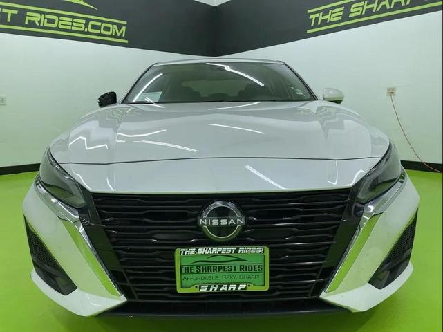 Photo of 2023 White Nissan Altima