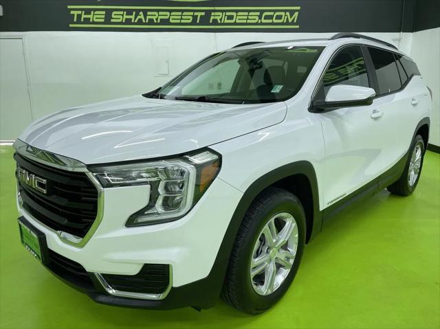 Photo of 2023 White GMC Terrain