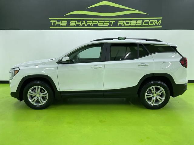 Photo of 2023 White GMC Terrain