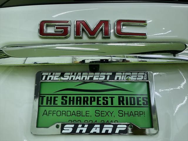 Photo of 2023 White GMC Terrain