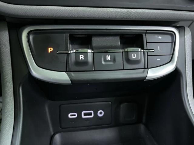 Photo of 2023 White GMC Terrain