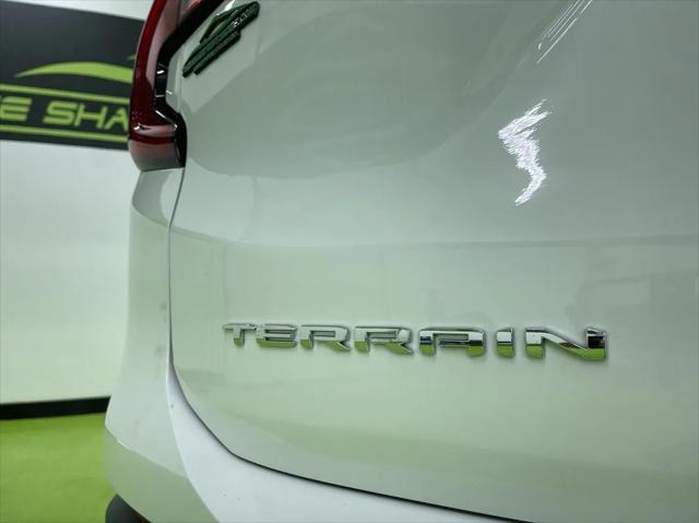 Photo of 2023 White GMC Terrain