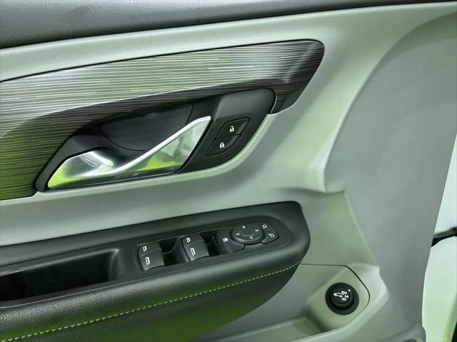 Photo of 2023 White GMC Terrain