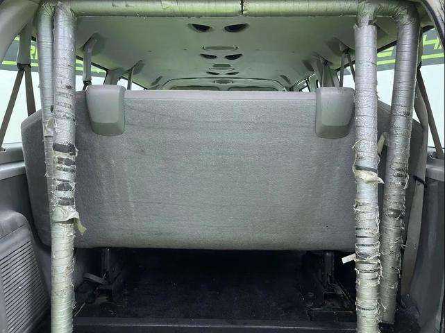 Photo of 2012 White Ford E350 Super Duty