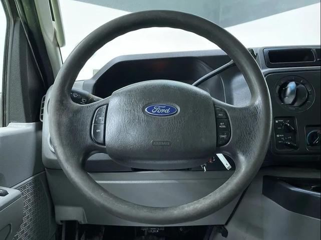 Photo of 2012 White Ford E350 Super Duty