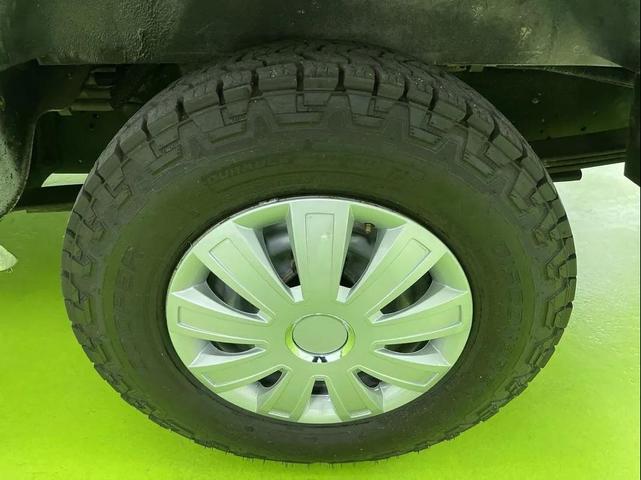 Photo of 2012 White Ford E350 Super Duty