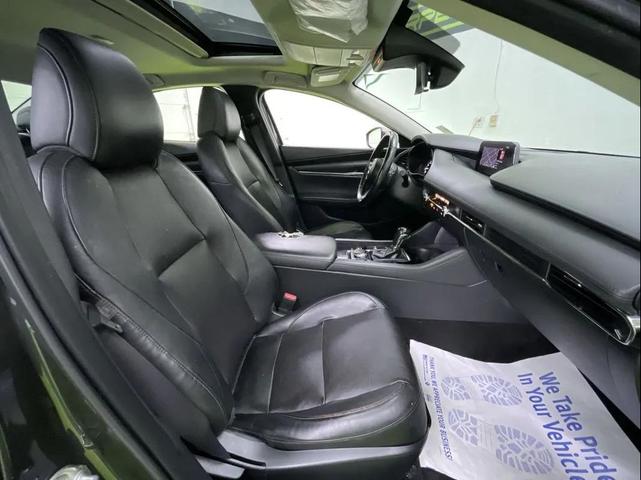 Photo of 2020 Gray Mazda Mazda3