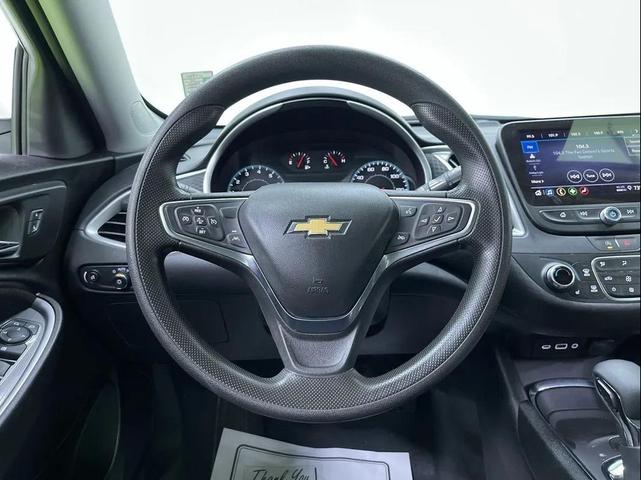 Photo of 2024 White Chevrolet Malibu